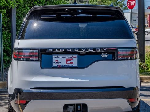 Used 2023 Land Rover Discovery Metropolitan Edition AWD/4WD image 27