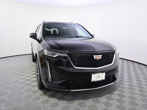 Certified 2025 Cadillac XT6 Sport w/ Technology Package image 9