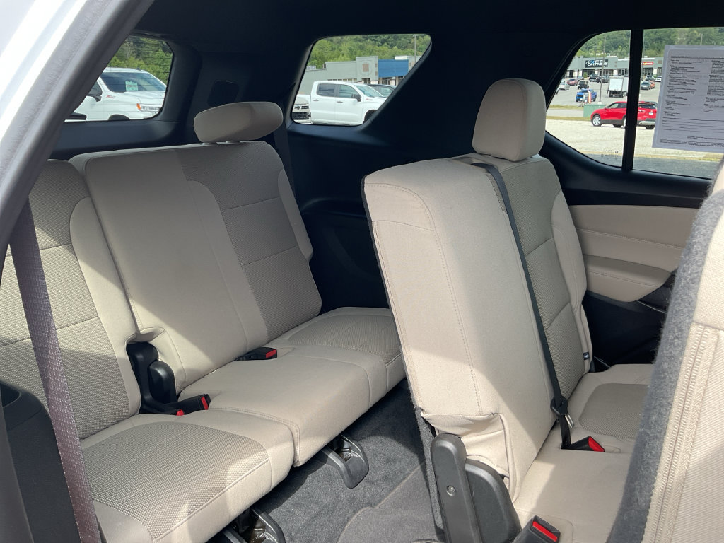 Used 2024 Chevrolet Traverse LS w/ Safety Package AWD/4WD image 29