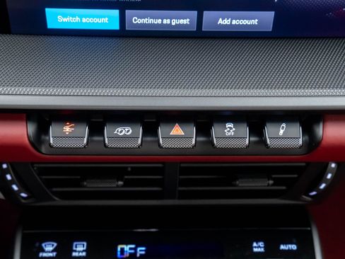 Certified 2025 Porsche 911 Carrera image 22