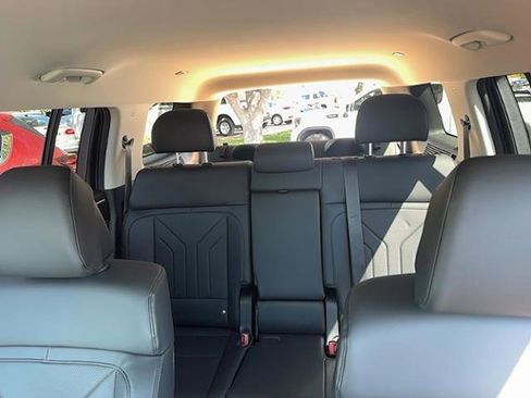 Used 2025 Hyundai Santa Fe SEL image 24