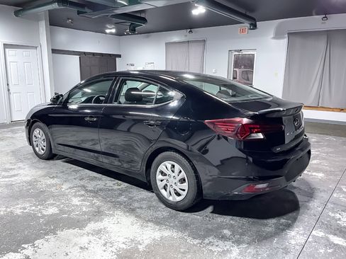 Used 2019 Hyundai Elantra SE w/ Cargo Package image 6