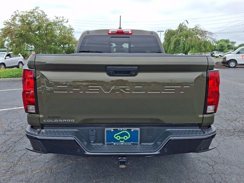 Certified 2024 Chevrolet Colorado Trail Boss w/ Technology Package AWD/4WD image 5