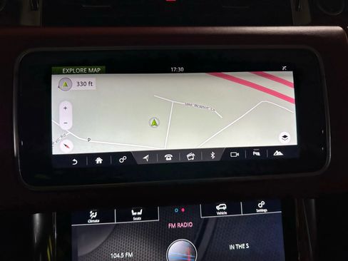 Used 2018 Land Rover Range Rover Sport Supercharged image 16