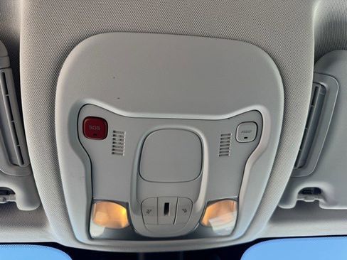 Certified 2023 Jeep Renegade Limited image 24