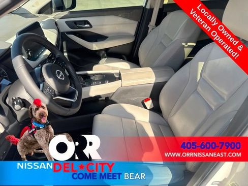 Used 2023 Nissan Rogue SL w/ SL Premium Package FWD image 15