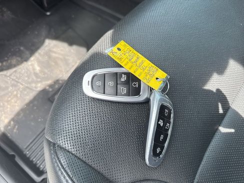 Used 2022 Hyundai Tucson SEL w/ Convenience + Premium Package FWD image 32
