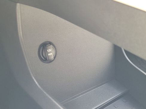 Used 2025 Hyundai Santa Fe Limited w/ Tow & Go Package image 31