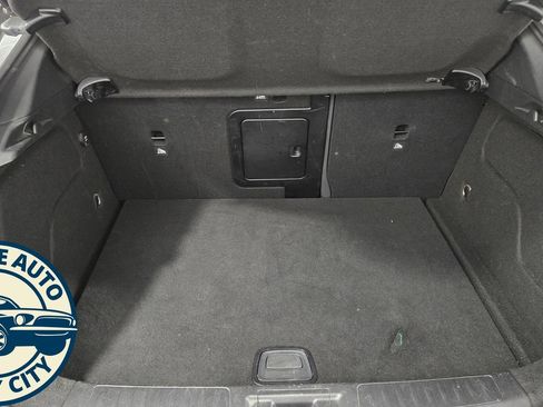 Used 2018 INFINITI QX30 AWD image 33