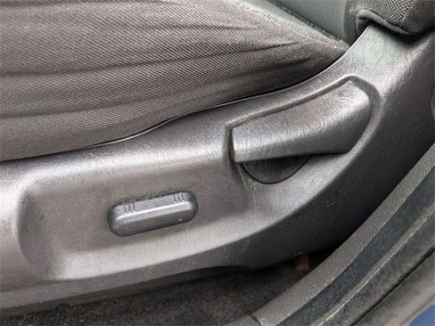 Used 2010 Ford Escape XLT image 13