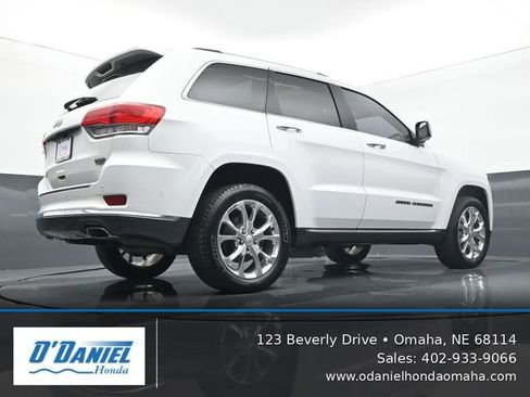 Used 2019 Jeep Grand Cherokee Summit AWD/4WD image 12
