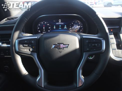 Certified 2024 Chevrolet Tahoe Z71 w/ Luxury Package image 14