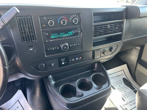 Used 2020 Chevrolet Express 3500 LS RWD image 12