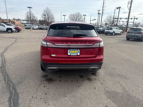 Used 2020 Lincoln Nautilus Reserve image 4