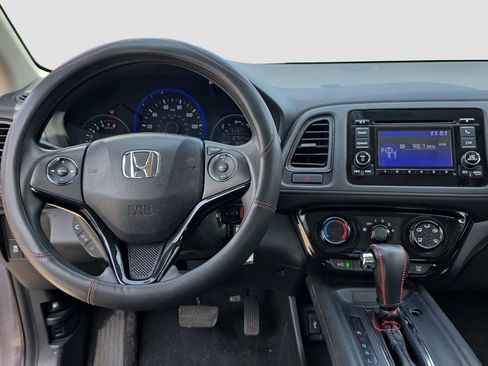 Used 2018 Honda HR-V LX image 13