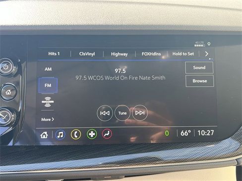 Used 2023 Buick Envision Essence image 13