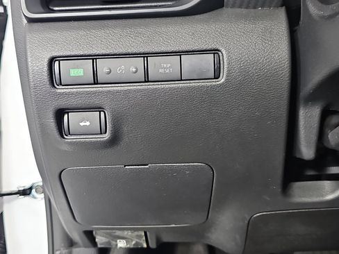 Certified 2025 Nissan Sentra S FWD image 24