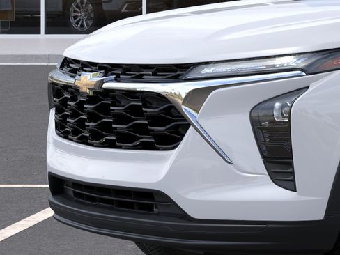 New 2026 Chevrolet Trax LS FWD image 13