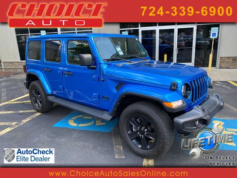 Used 2022 Jeep Wrangler Unlimited Sahara AWD/4WD image 1