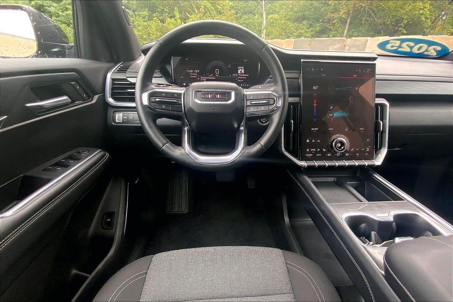 Used 2025 GMC Acadia Elevation FWD image 5