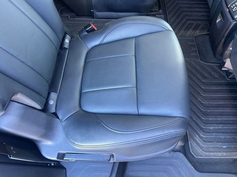 Used 2025 Subaru Ascent Bronze Edition image 18