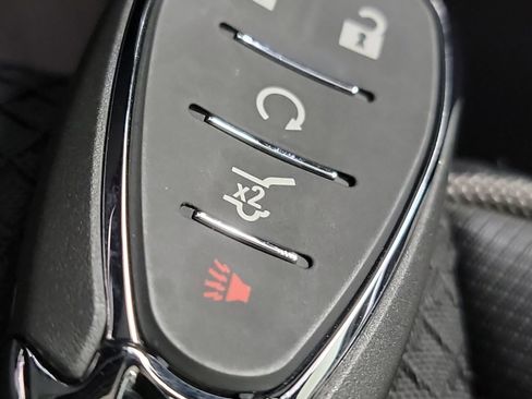 Used 2021 Chevrolet TrailBlazer RS w/ Sun and Liftgate Package image 32