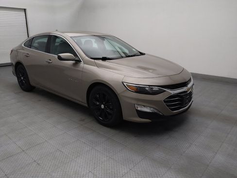 Used 2022 Chevrolet Malibu LT FWD image 11