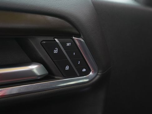 Used 2024 GMC Sierra 3500 Denali w/ Denali Reserve Package image 23