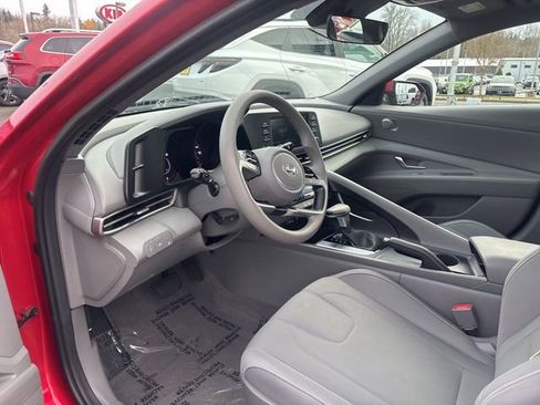 Used 2023 Hyundai Elantra SEL w/ Cargo Package image 16