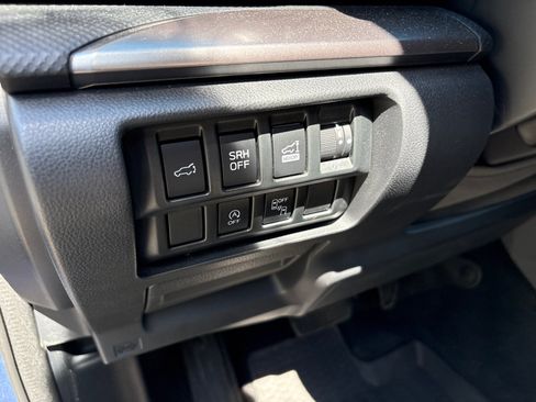 Used 2023 Subaru Forester Premium AWD/4WD image 15