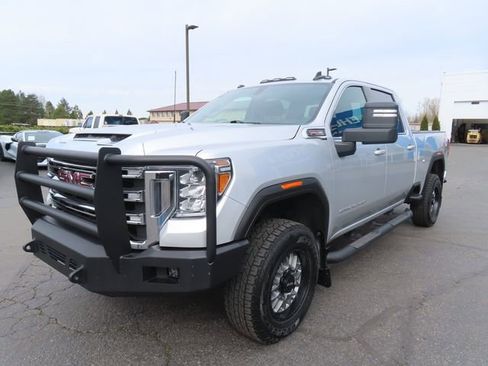 Used 2022 GMC Sierra 2500 SLE w/ SLE Convenience Package image 3