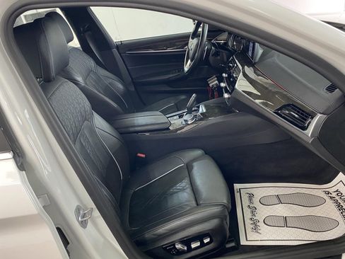 Used 2018 BMW 540i xDrive AWD/4WD image 9