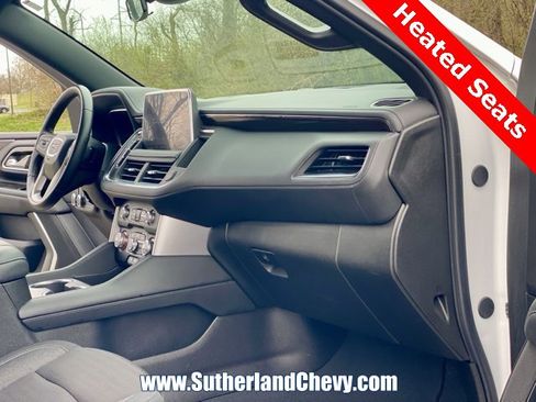 Used 2024 GMC Yukon XL SLE image 17