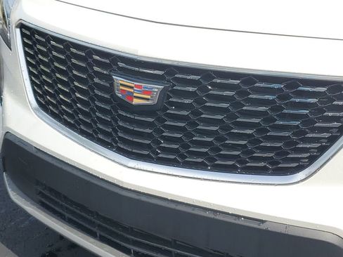 Used 2020 Cadillac XT4 Premium Luxury image 9