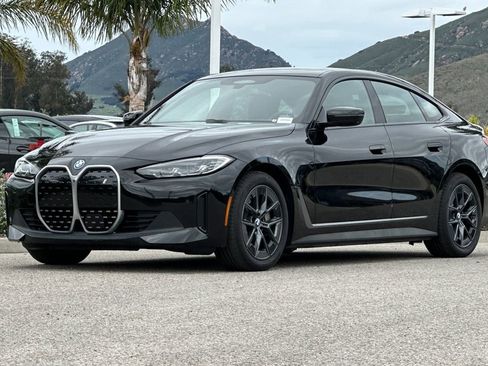 Used 2023 BMW i4 eDrive40 image 7