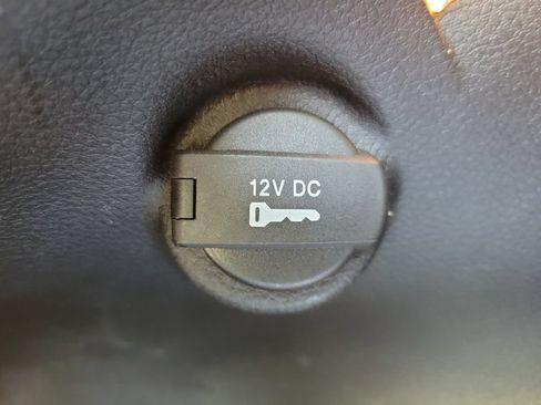 Used 2019 Jeep Compass Limited AWD/4WD image 9