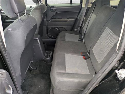 Used 2016 Jeep Patriot Sport w/ Power Value Group AWD/4WD image 17