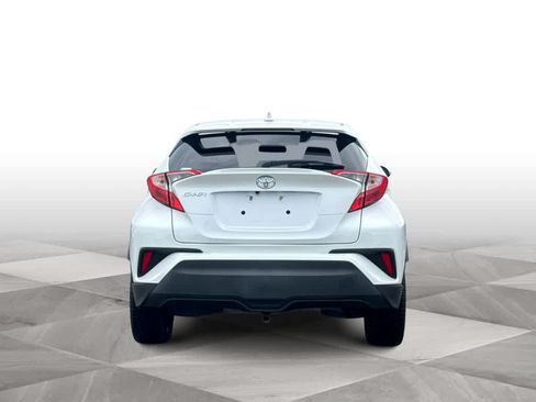 Used 2021 Toyota C-HR XLE FWD image 7