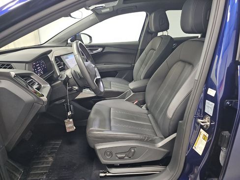 Used 2023 Audi Q4 e-tron Premium Plus w/ Premium Plus RWD image 5