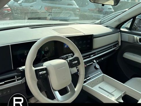 Used 2026 Hyundai Santa Fe SEL image 11