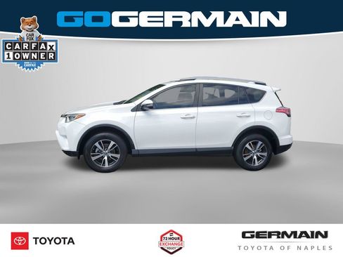 Used 2018 Toyota RAV4 XLE FWD image 12