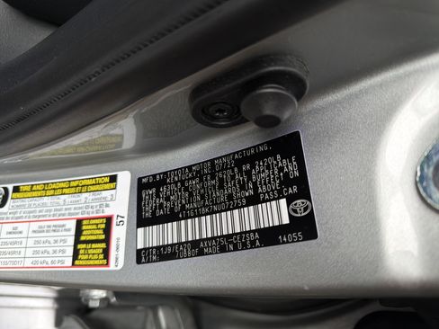 Used 2022 Toyota Camry SE image 23