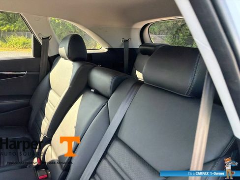 Used 2018 Kia Sorento EX FWD image 9