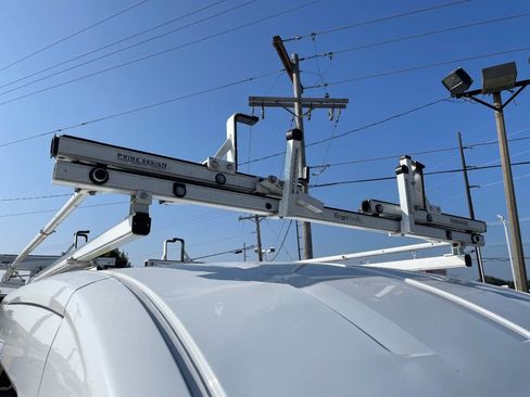 Used 2017 Ford Transit 150 XLT image 33