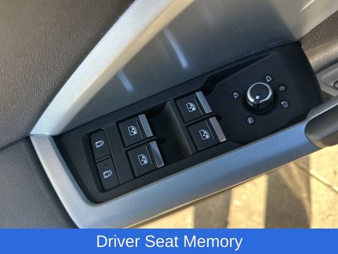 Used 2023 Audi Q3 2.0T Premium image 14