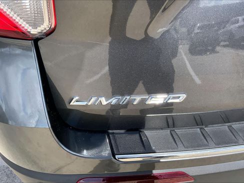 Used 2020 Ford Explorer Limited RWD image 10