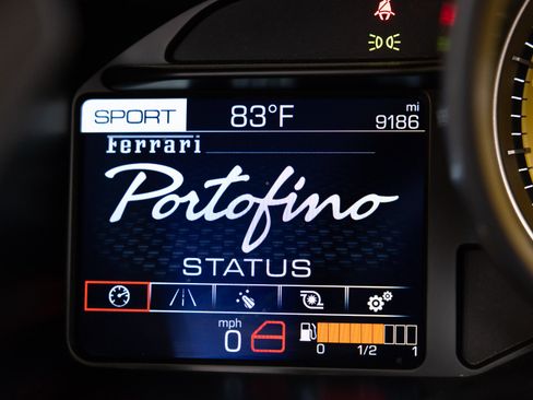 Used 2019 Ferrari Portofino RWD image 88