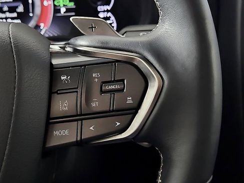 Used 2024 Lexus LX 600 4WD w/ Luxury Package image 27