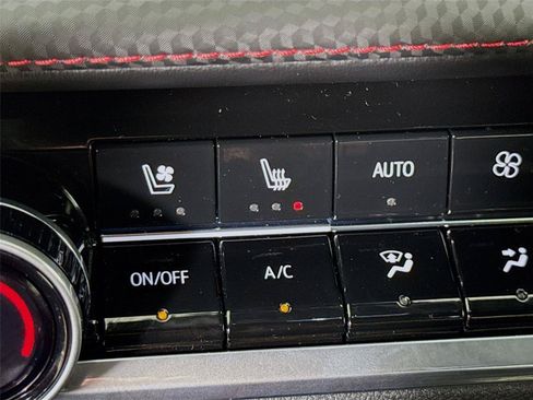 Used 2025 Chevrolet Equinox RS w/ Safety and Technology Package AWD/4WD image 21