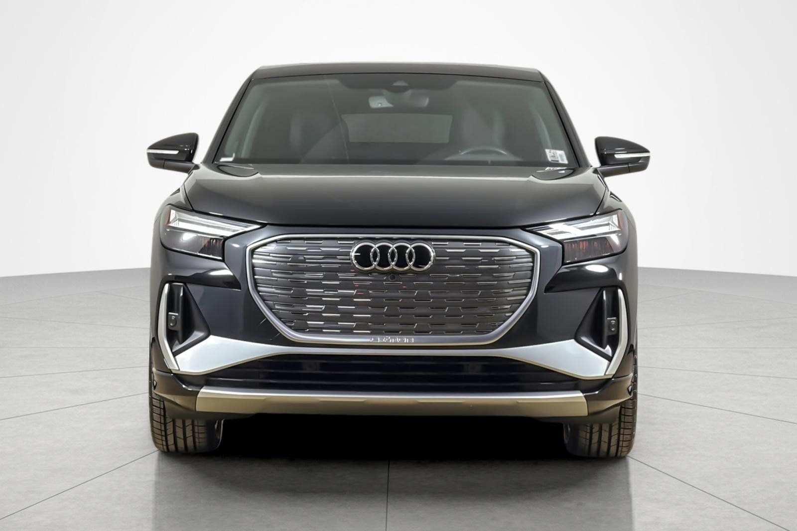 Certified 2024 Audi Q4 e-tron Premium Plus w/ Premium Plus AWD/4WD image 8